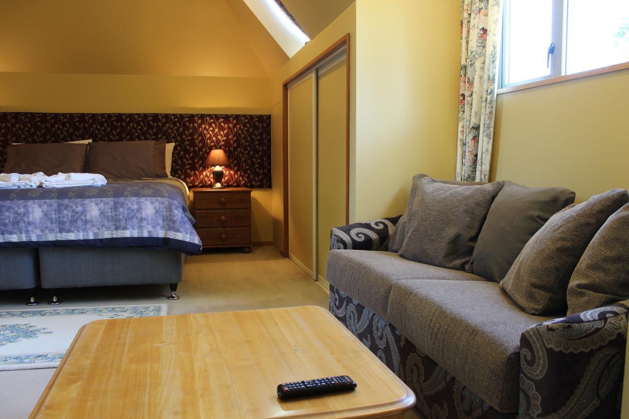 Shamrock Garden B&B Airport Christchurch Extérieur photo