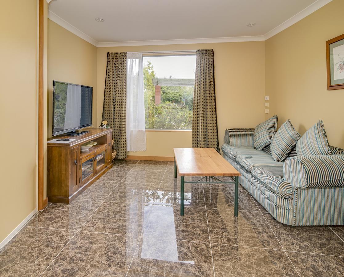 Shamrock Garden B&B Airport Christchurch Extérieur photo
